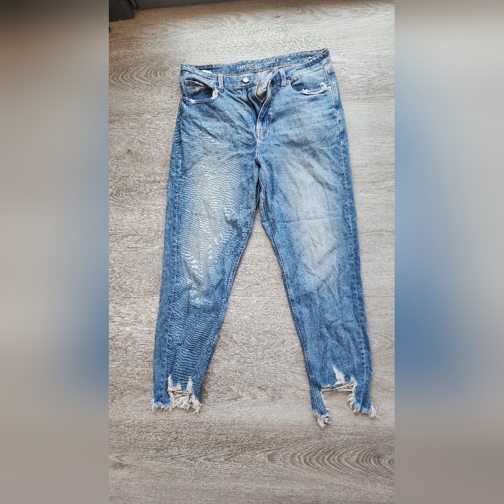 American Eagle Distressed Jeans